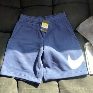 Nike shorts Size S NWT